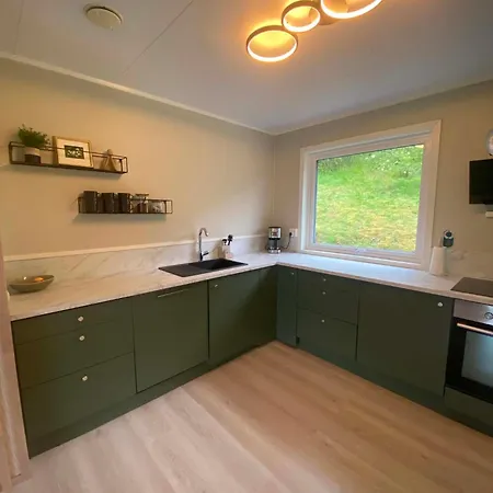 Fjord & Mountain View House *